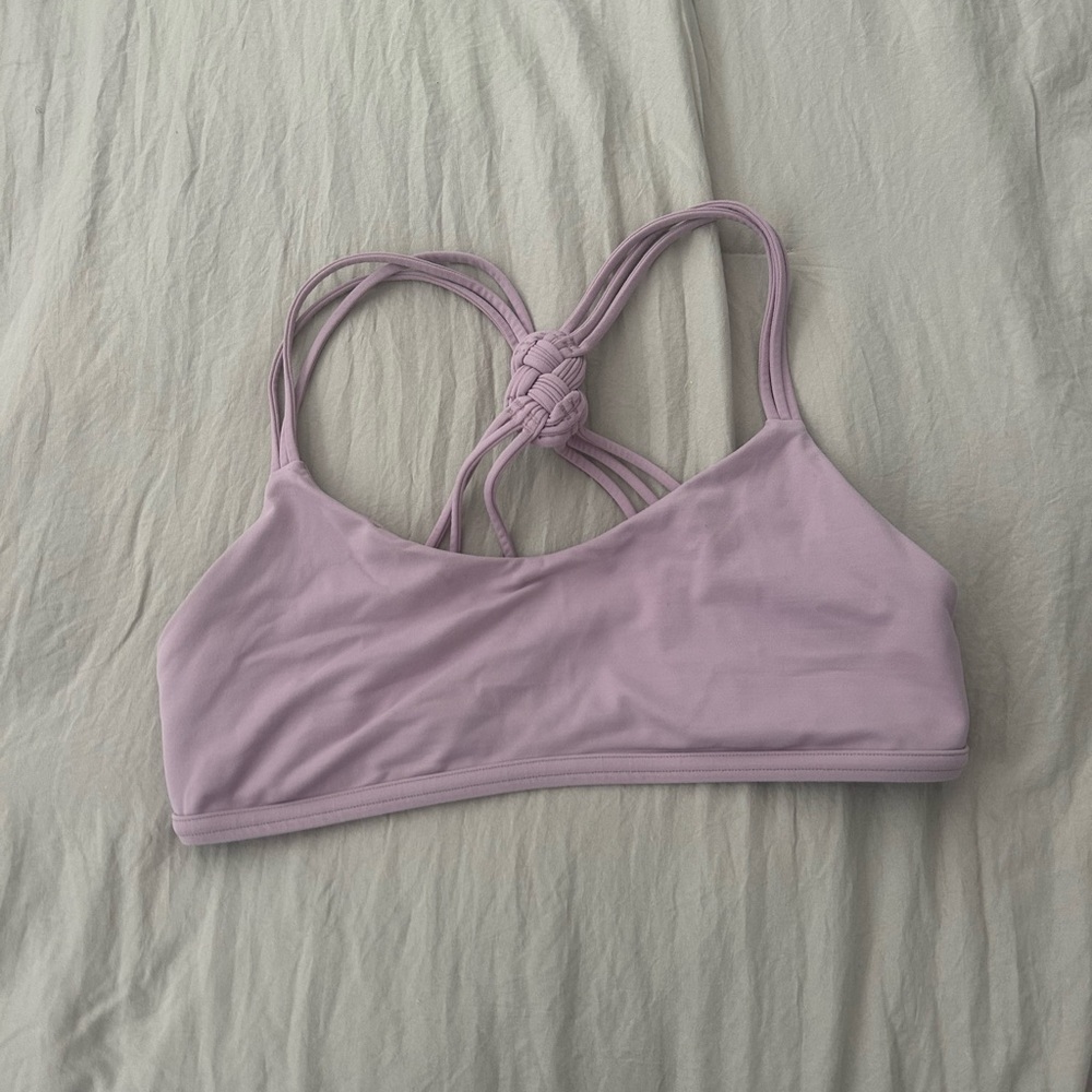 Lululemon sports bra